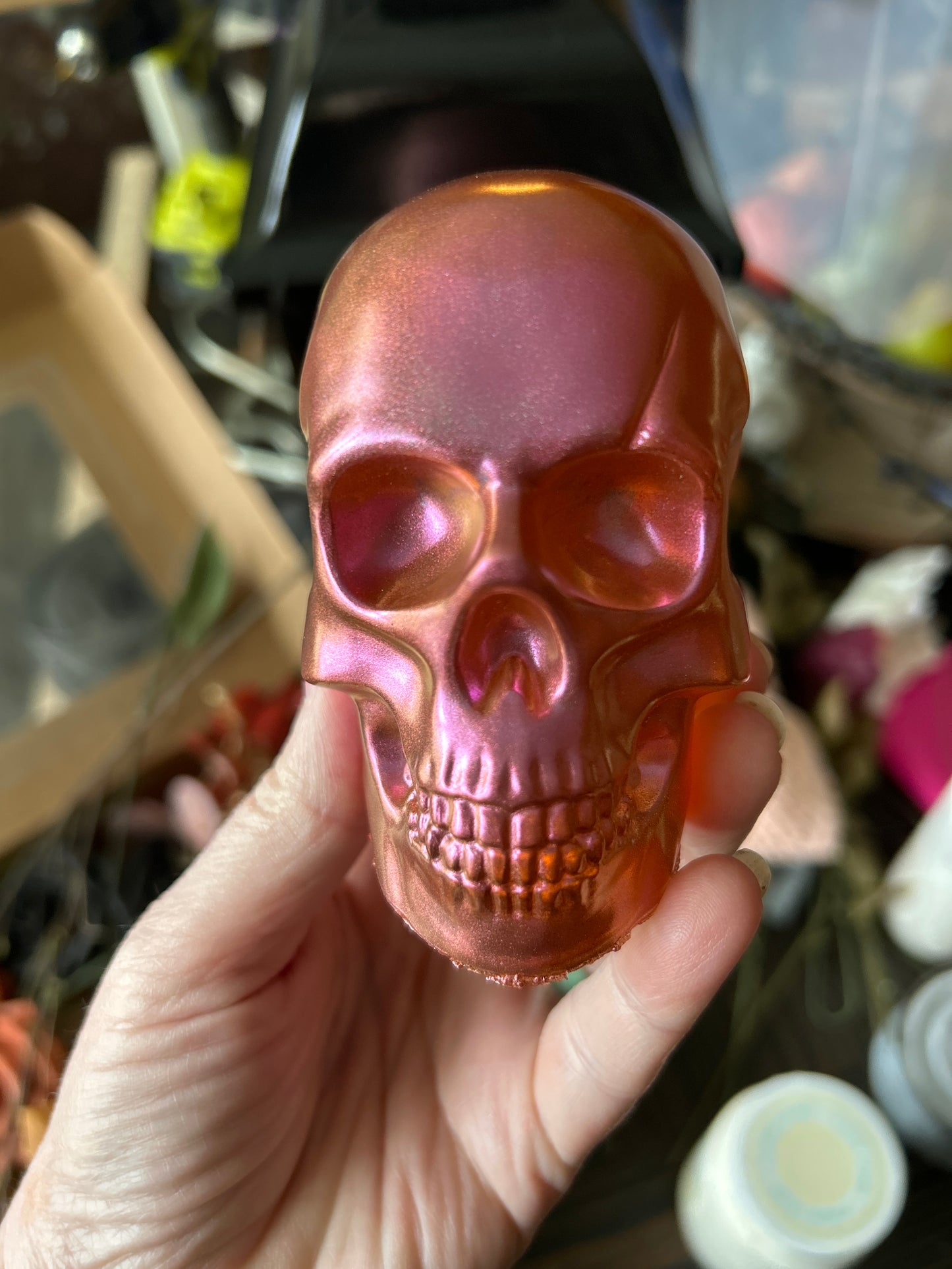Resin skull metallic fuchsia