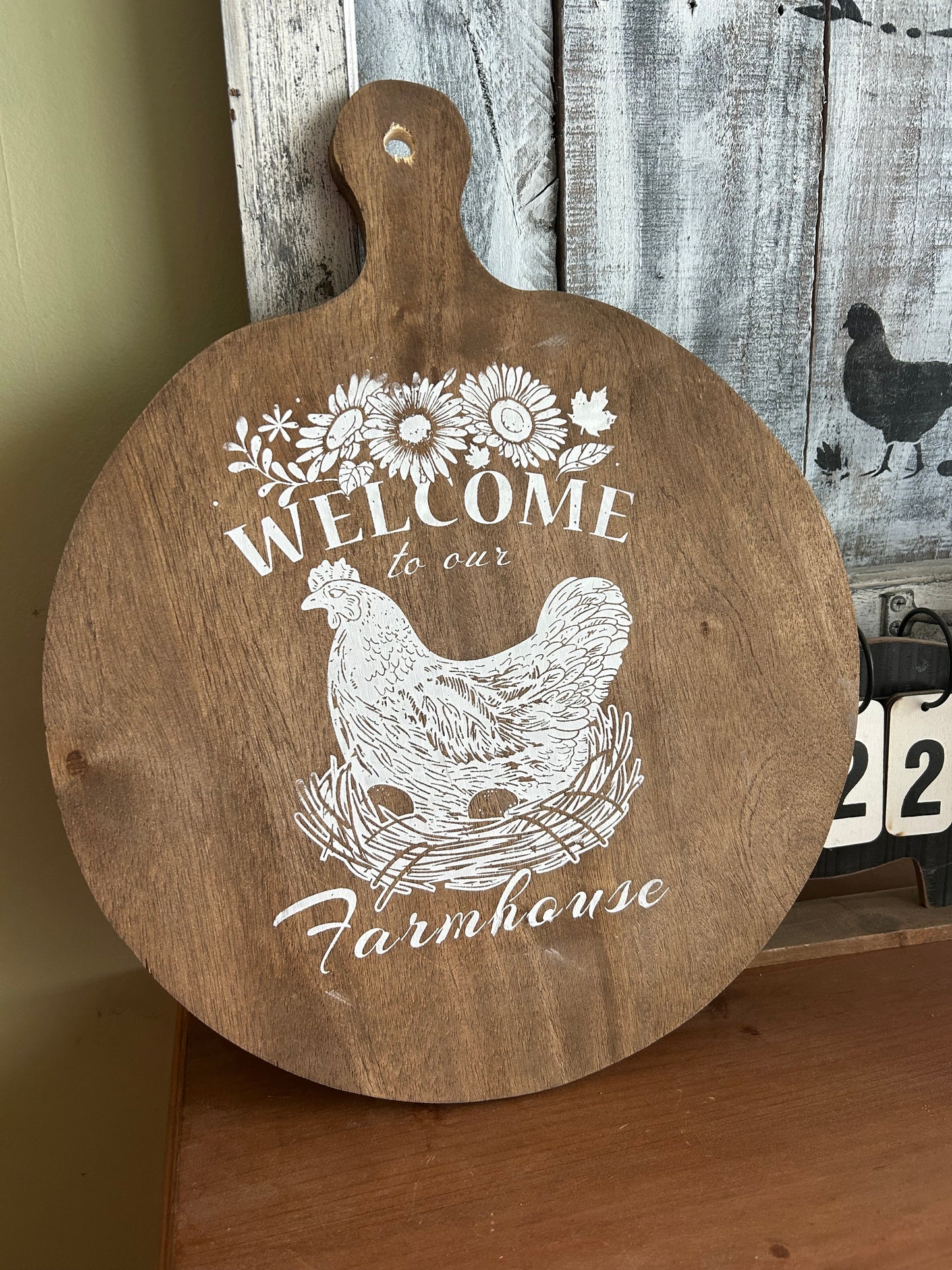 Welcome Farmhouse Nesting hen board