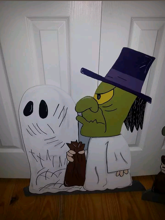 Marcy and Pig pen Peanuts Halloween display