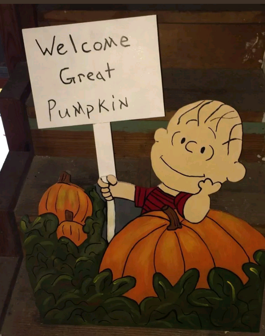 Linus welcome great pumpkin Halloween  display