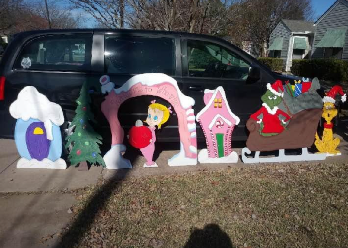 Grinch Christmas theme set 7 pcs yard art