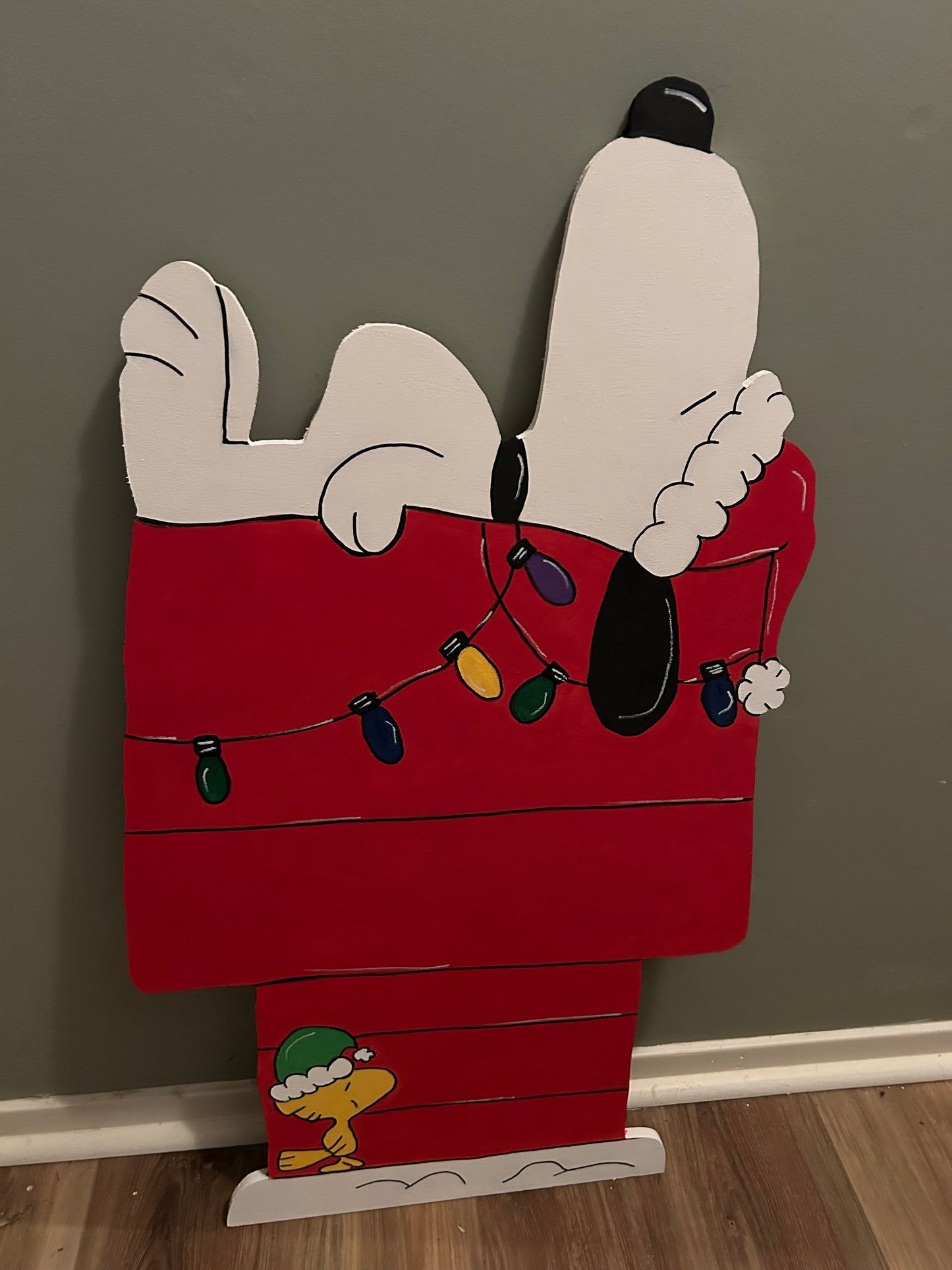 Snoopy and Woodstock Christmas doghouse Yard Art Holiday Outdoor Decoration