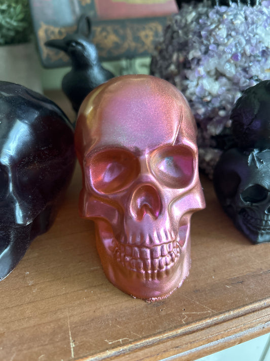 Resin skull metallic fuchsia