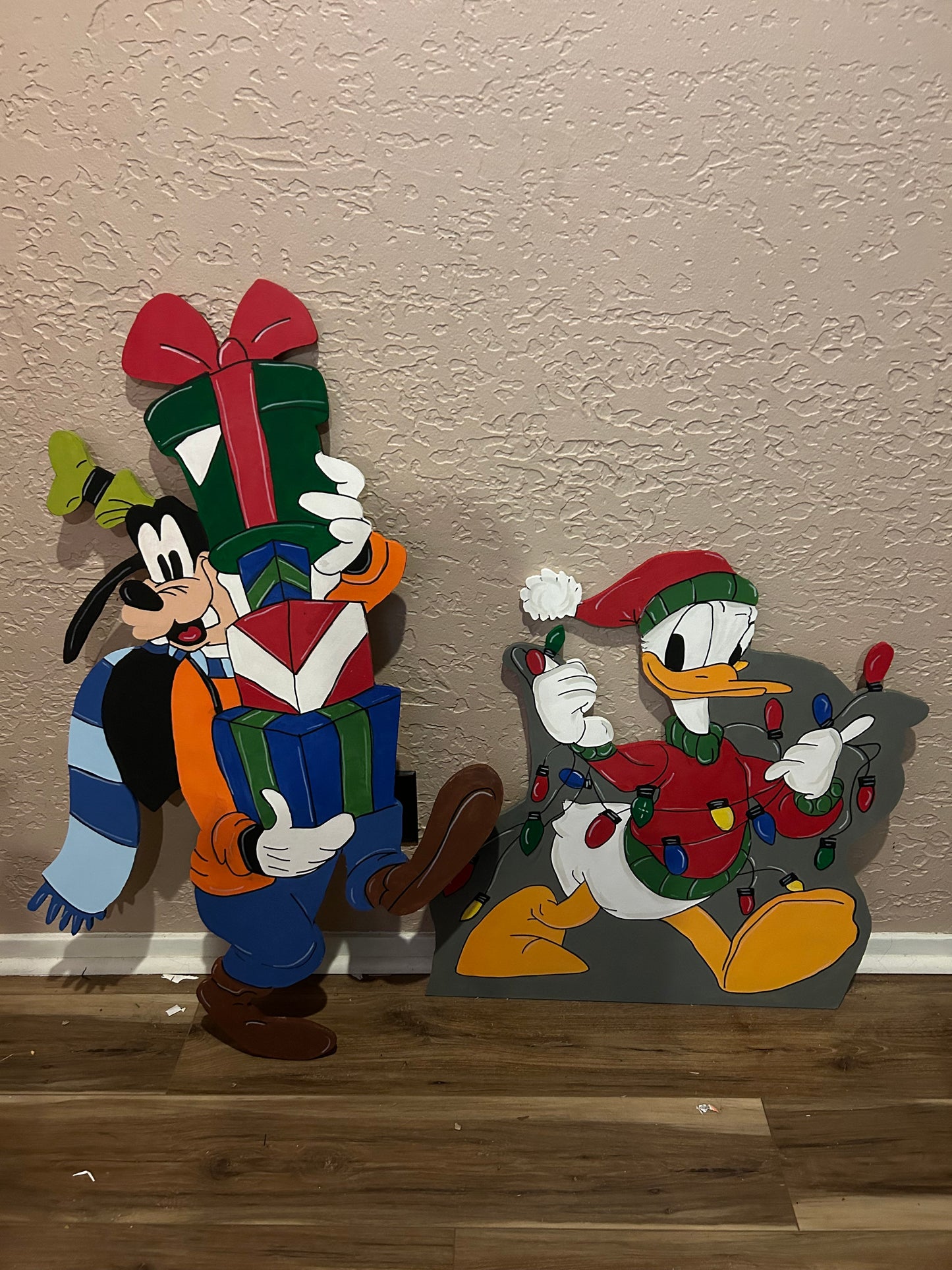 Donald Duck Hanging Christmas lights