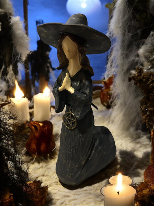 Halloween /gothic Samhain witch