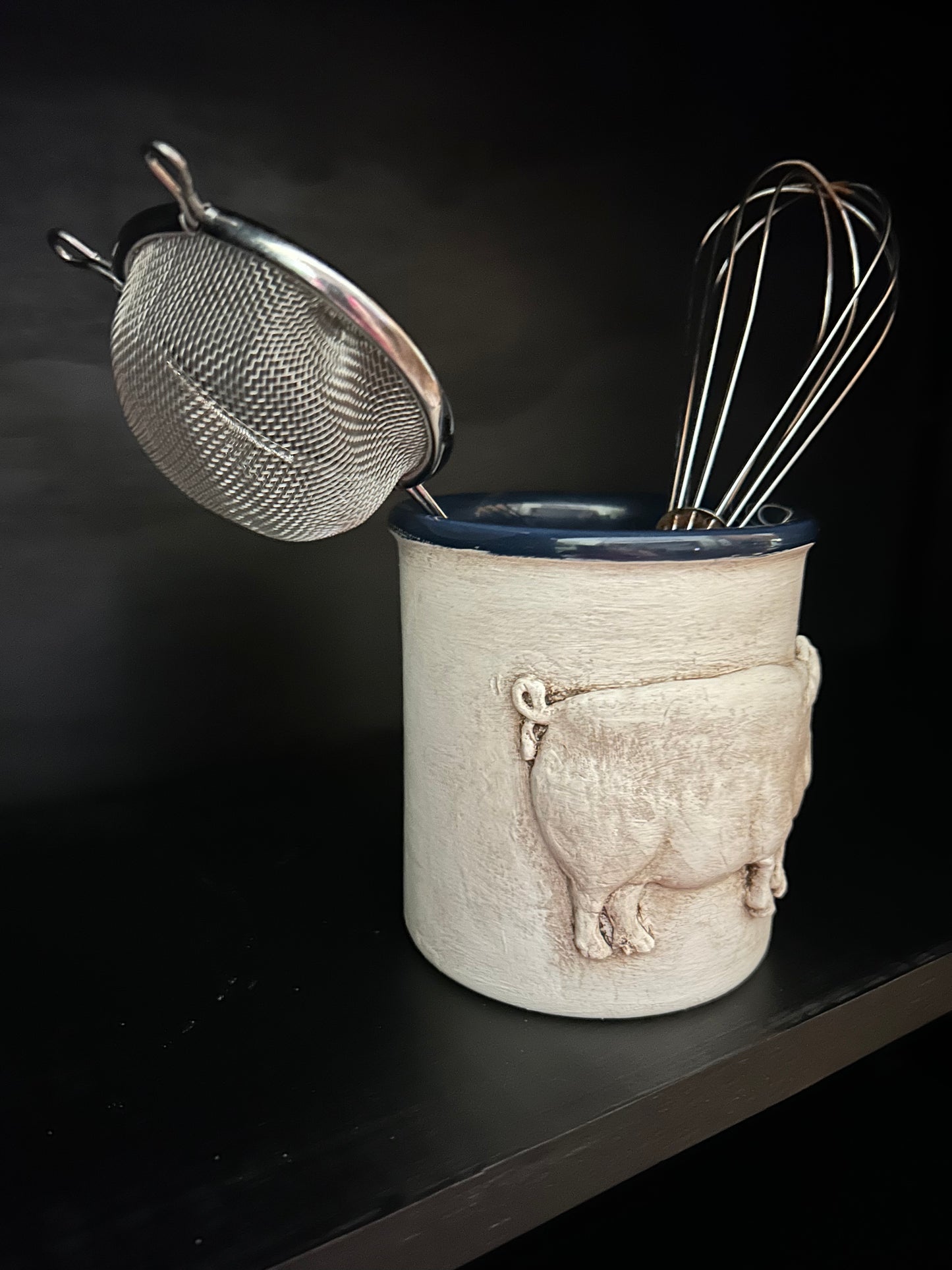 Farmhouse pig utensils crock