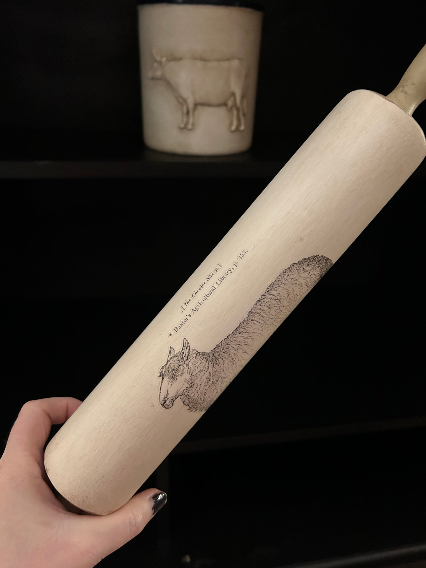 Farmhouse sheep rolling pen