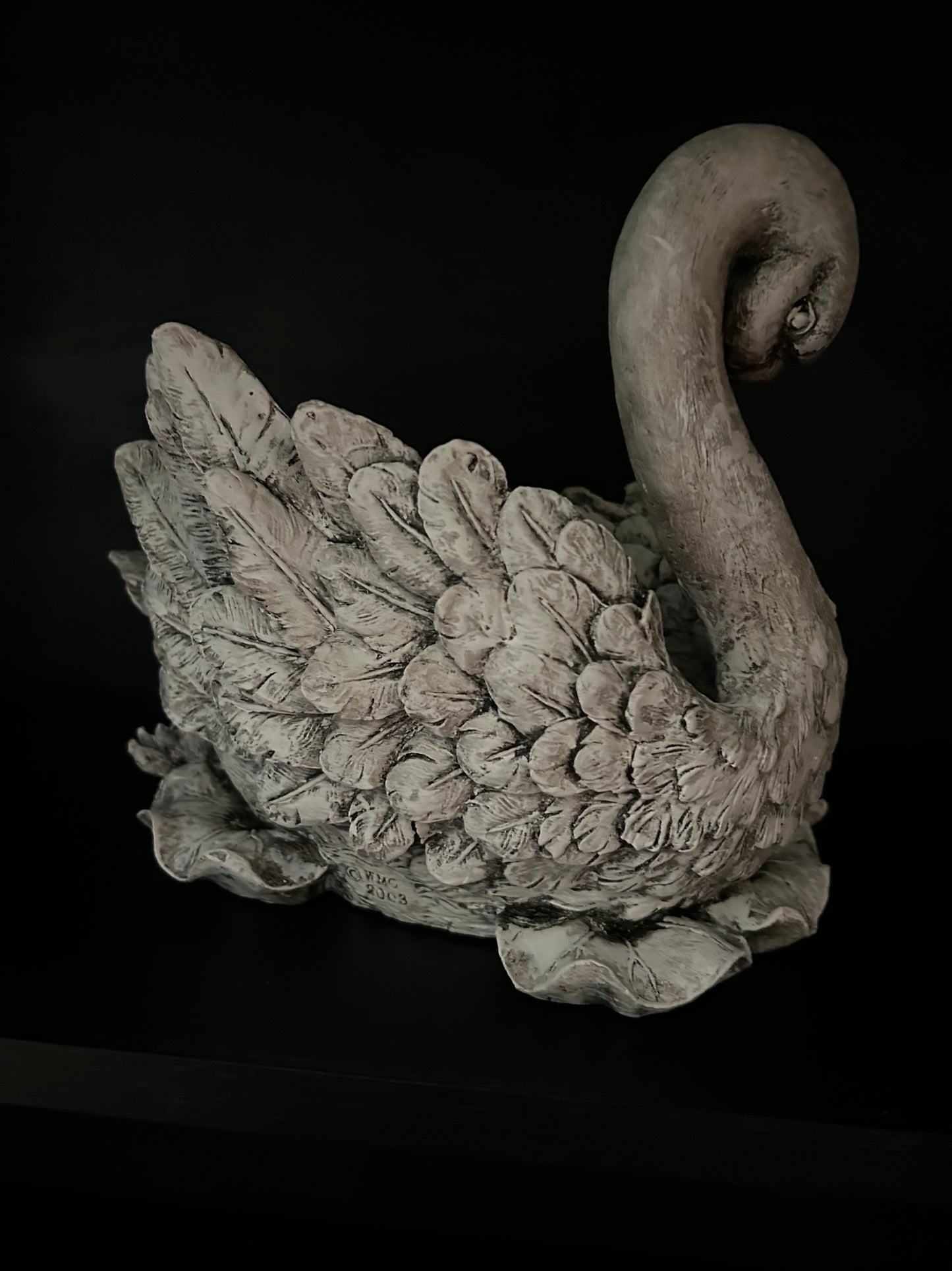 Swan plant holder